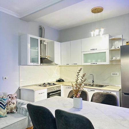 Bllok: Central Cozy Stay, 24/7 Self Check-In Tirana Zewnętrze zdjęcie