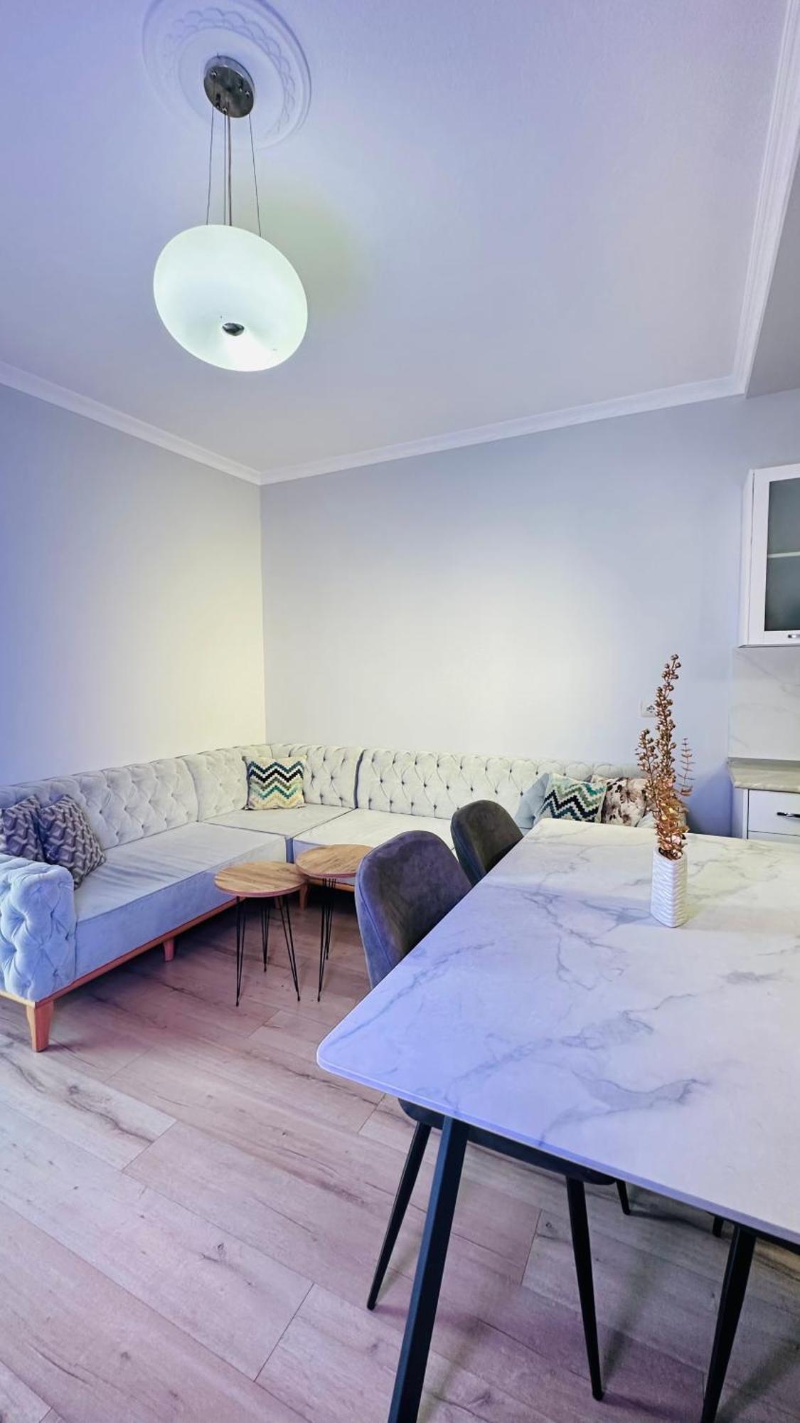 Bllok: Central Cozy Stay, 24/7 Self Check-In Tirana Zewnętrze zdjęcie